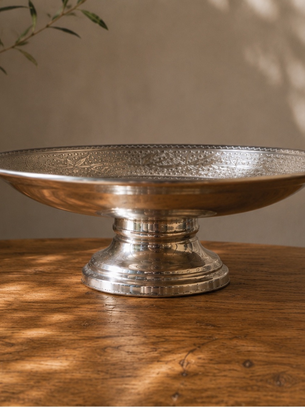 Decorative Silver Pedestal Fruit Bowl - Silver